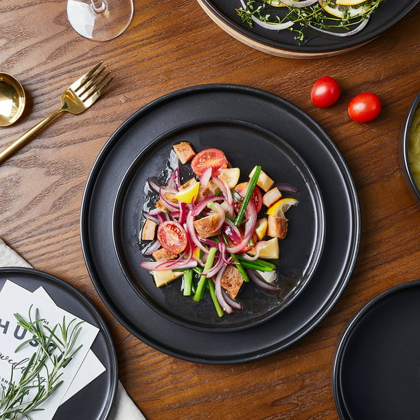 Round Dinnerware Set in Black 12 Pieces