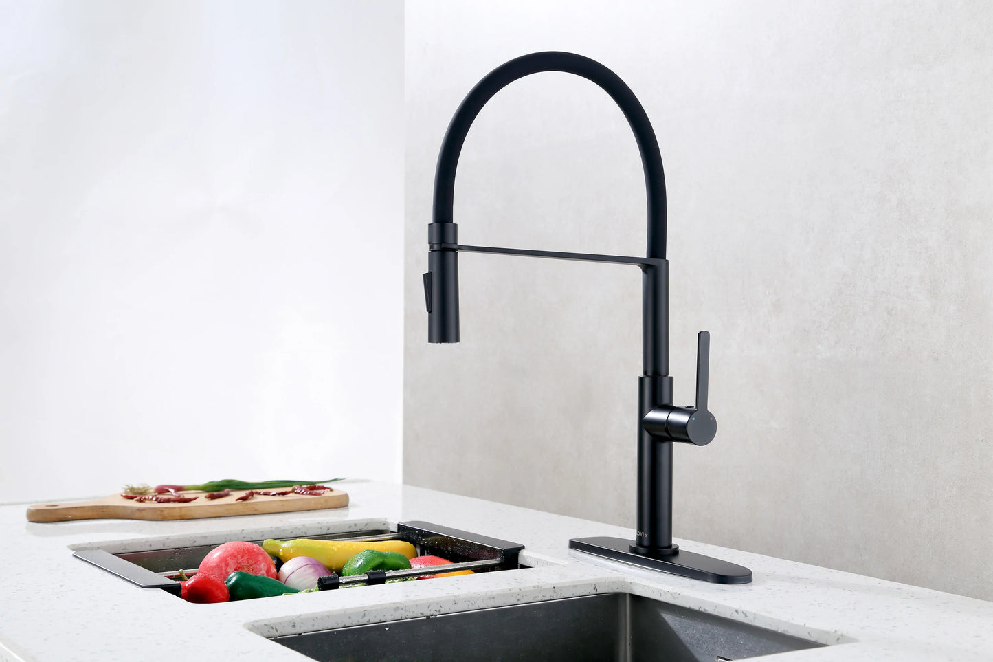 Kitchen Faucet Single Handle in Black