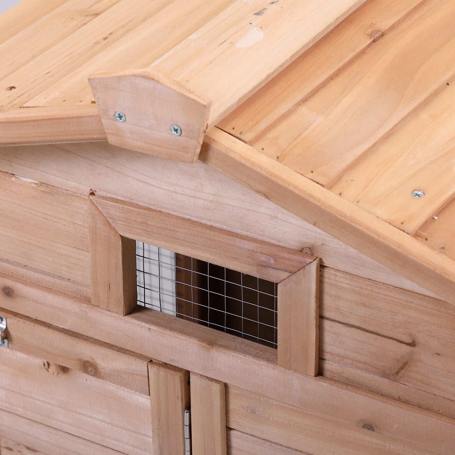 Outdoor Wooden Pet Wooden House with Ventilation Gridding Fences