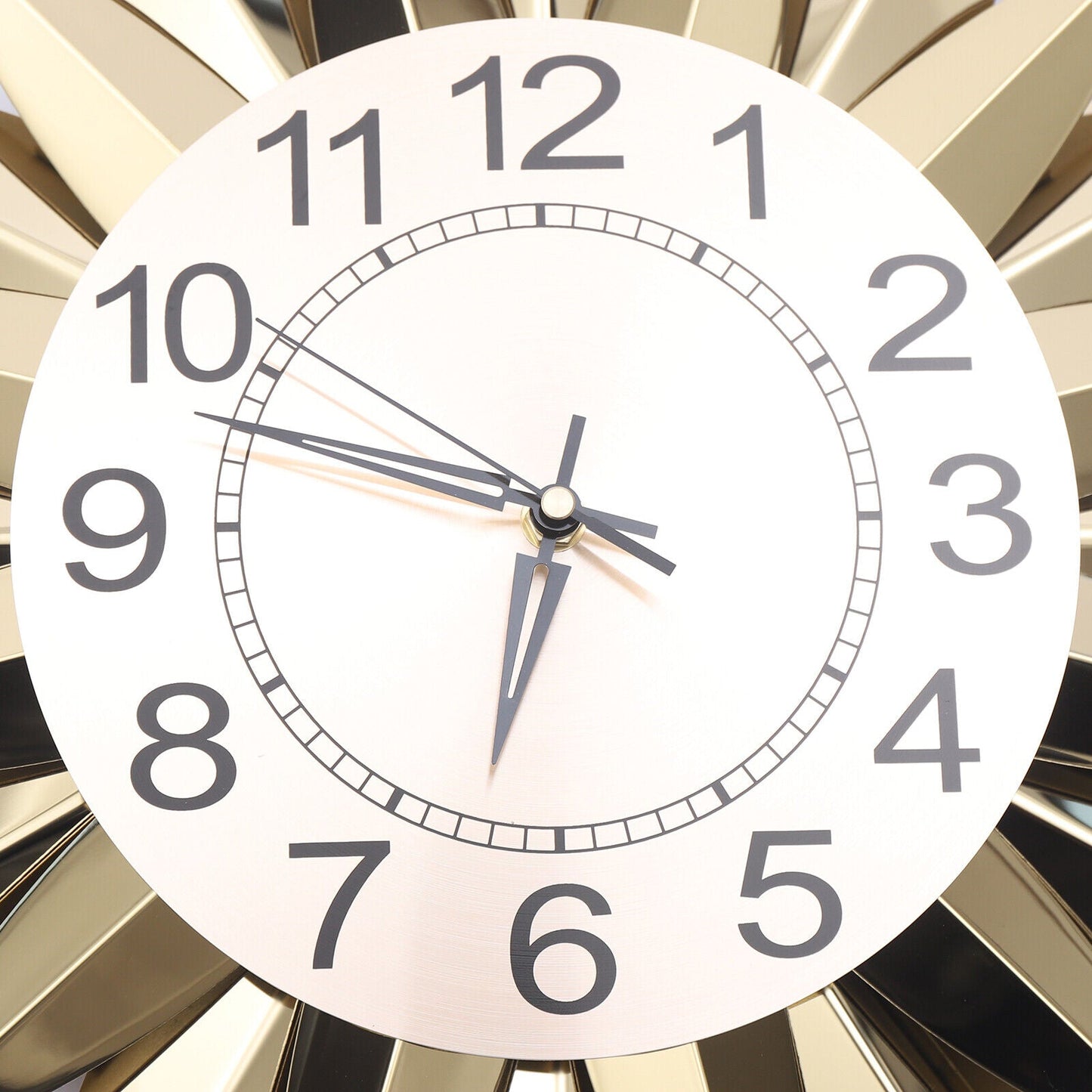 Wall Clock Modern Simplicity Luxury Gold