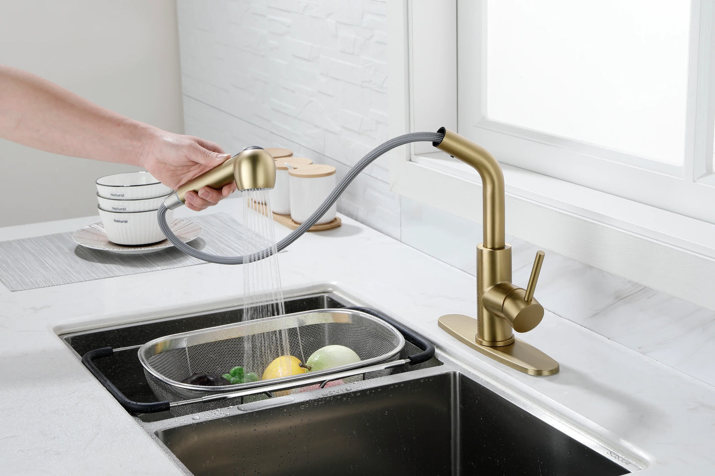 Faucets with Dual Spray Function in Gold