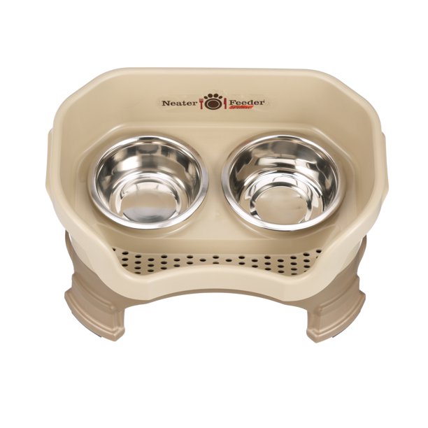 Pet Feeder With Leg Extensions for Small Dogs in Cappuccino